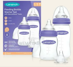 Lansinoh Feeding Bottle Starter Set With Naturalwave Teats.