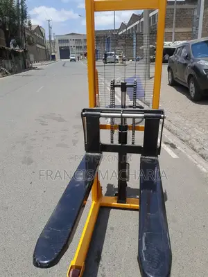Hand Pallet Stackers