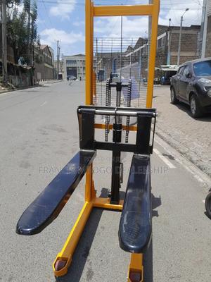 Manual Pallet Stackers - main view