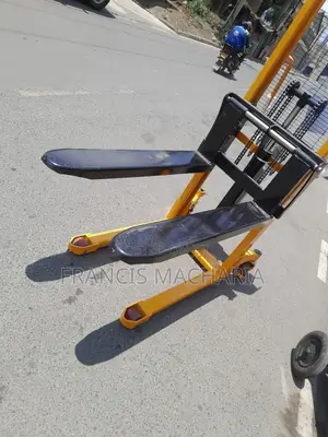 Manual Pallet Stackers