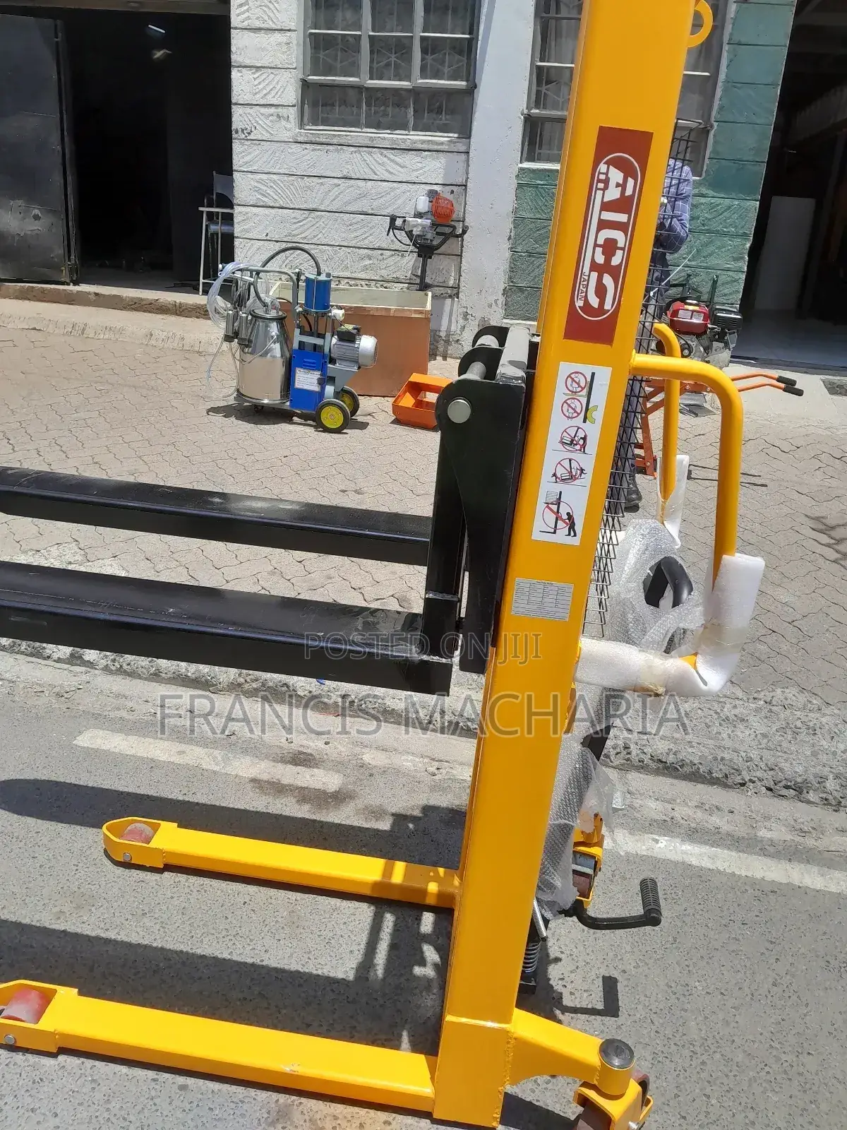 2000kg Manual Pallet Stackers