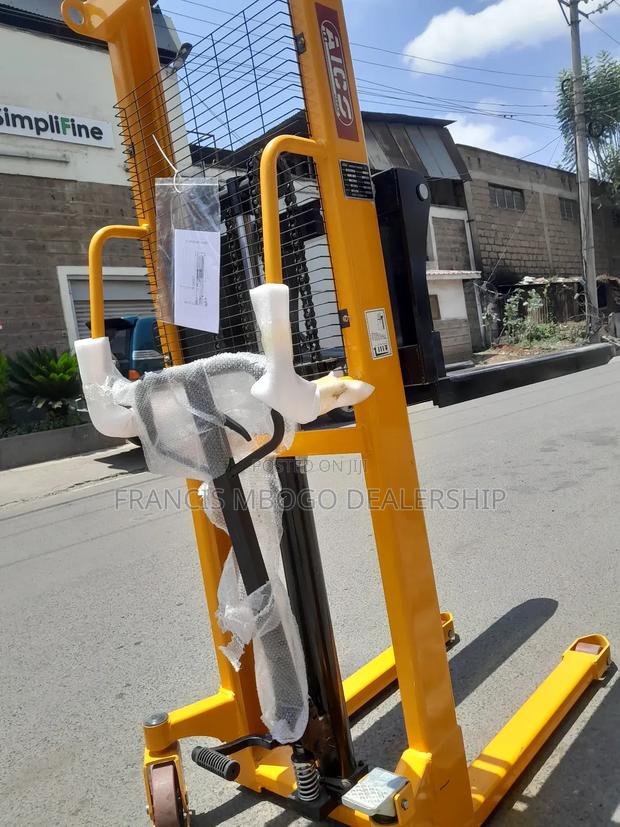 2tone Hhydraulic Stacker - thumbnail 2