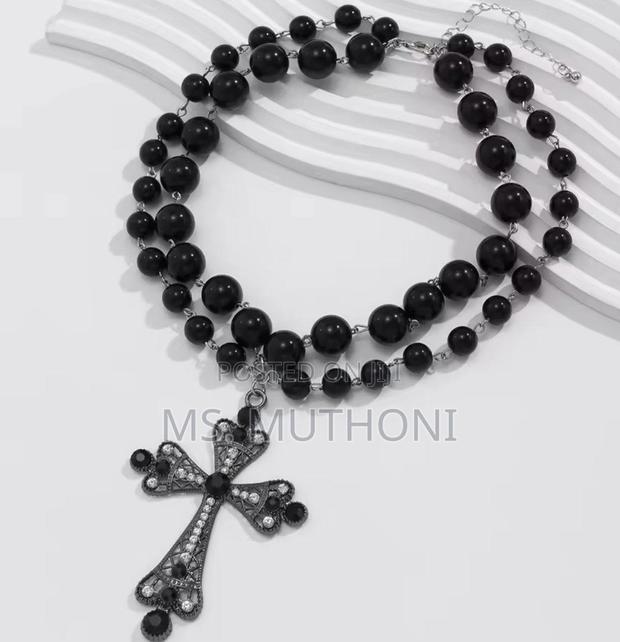 Minimalist Double Crucifix Pendant Necklace * - thumbnail 3