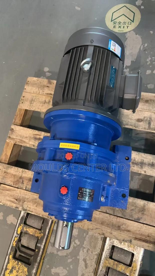 Heavy Duty Geared Motor - thumbnail 3
