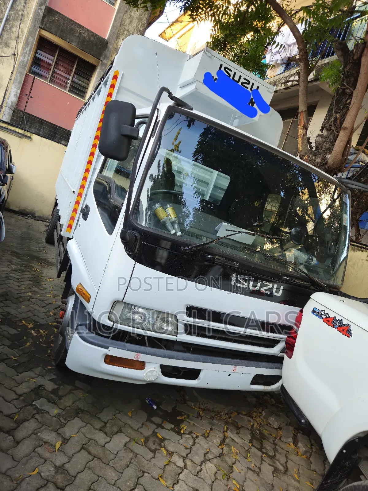 Iisuzu FRR Smartly Kept
