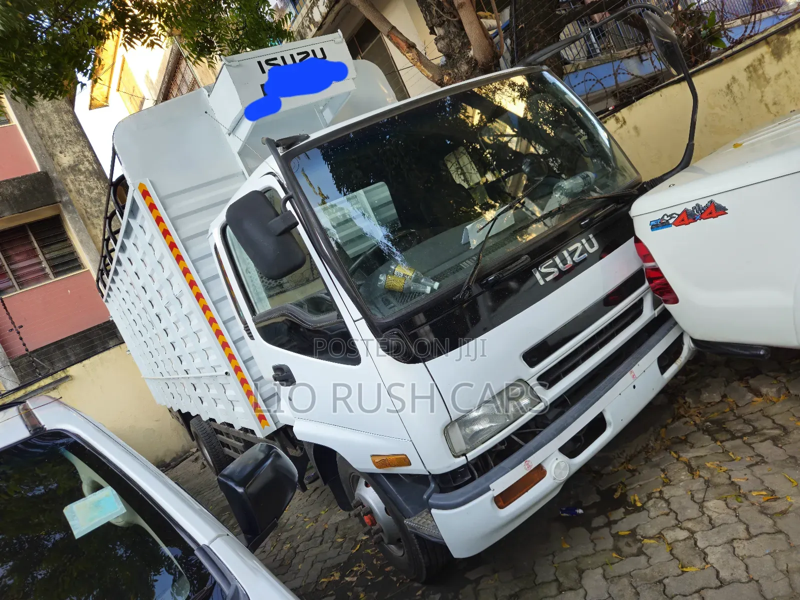 Iisuzu FRR Smartly Kept