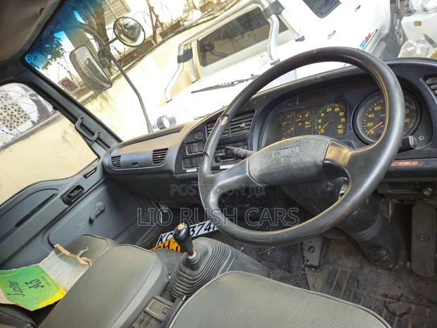 Iisuzu FRR Smartly Kept - thumbnail 5