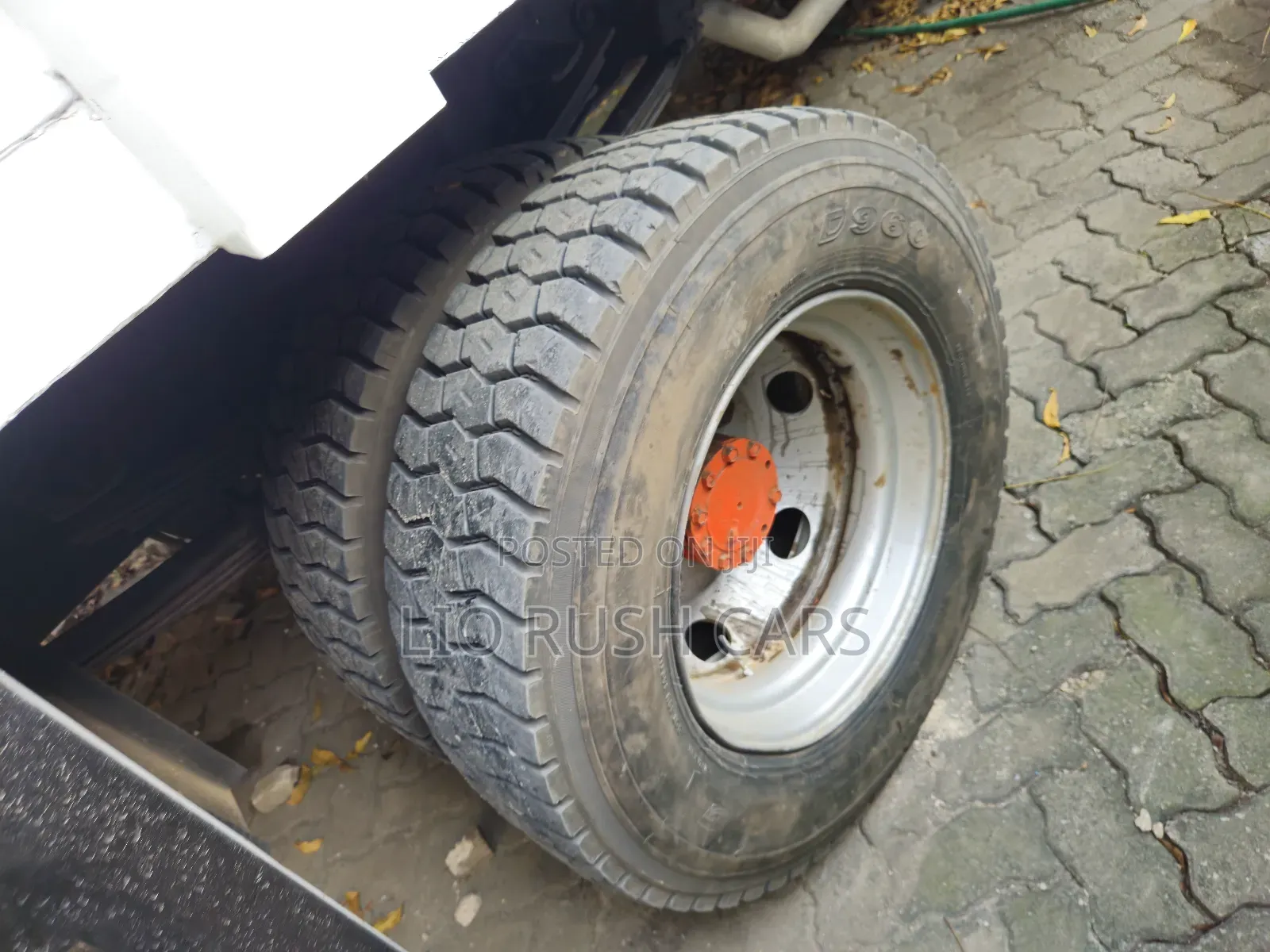 Iisuzu FRR Smartly Kept