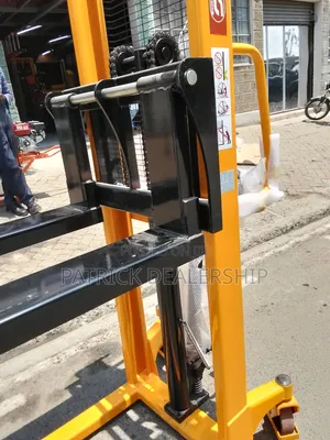 Hand Stacker