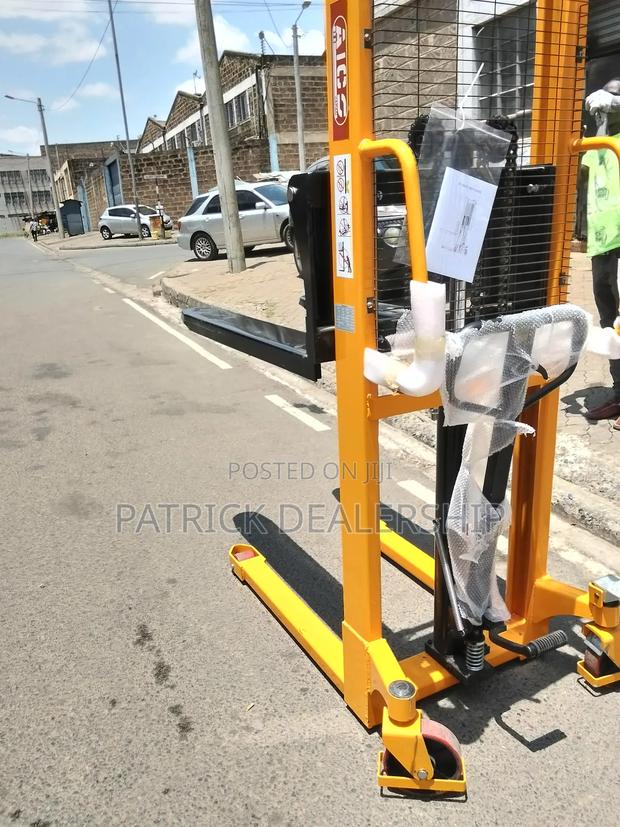Pallet Stacker/Manual Stacker - main view