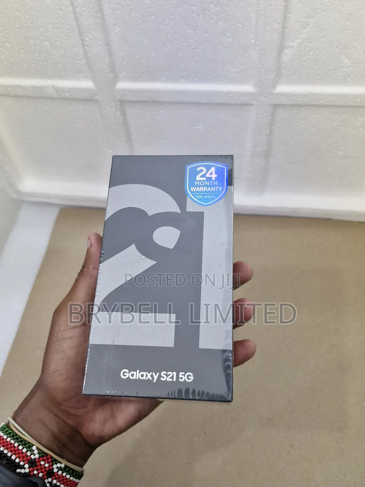New Samsung Galaxy S21 5G 128 GB Silver