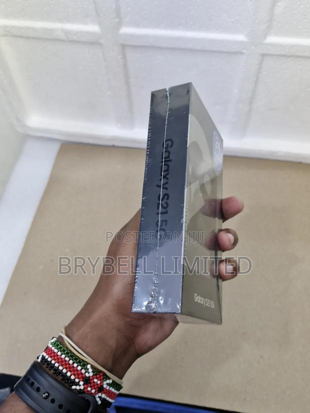 New Samsung Galaxy S21 5G 128 GB Silver - thumbnail 3