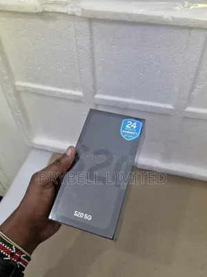 New Samsung Galaxy S20 128 GB Blue