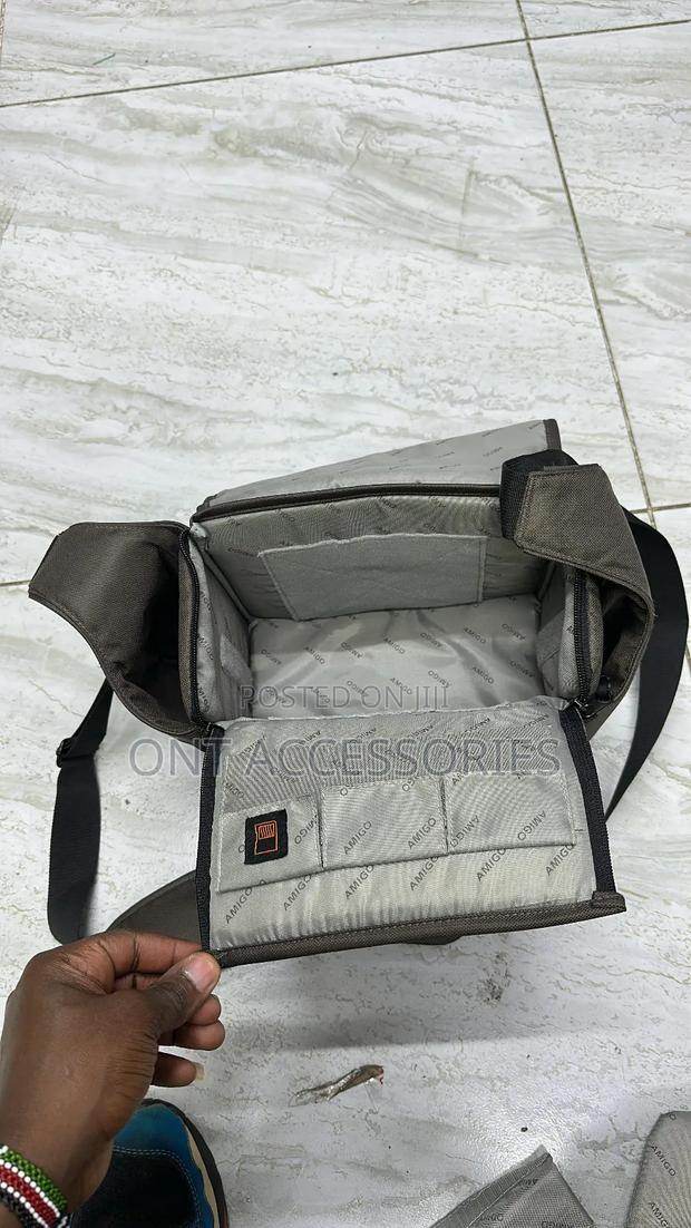 Amigo Large Camera Shoulder Camera Bag - thumbnail 3