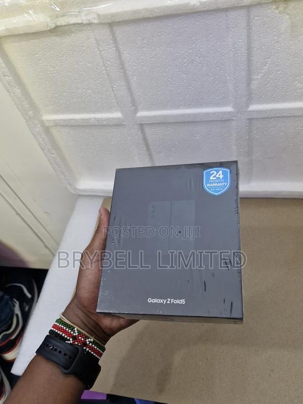 New Samsung Galaxy Z Fold 5 512 GB Black