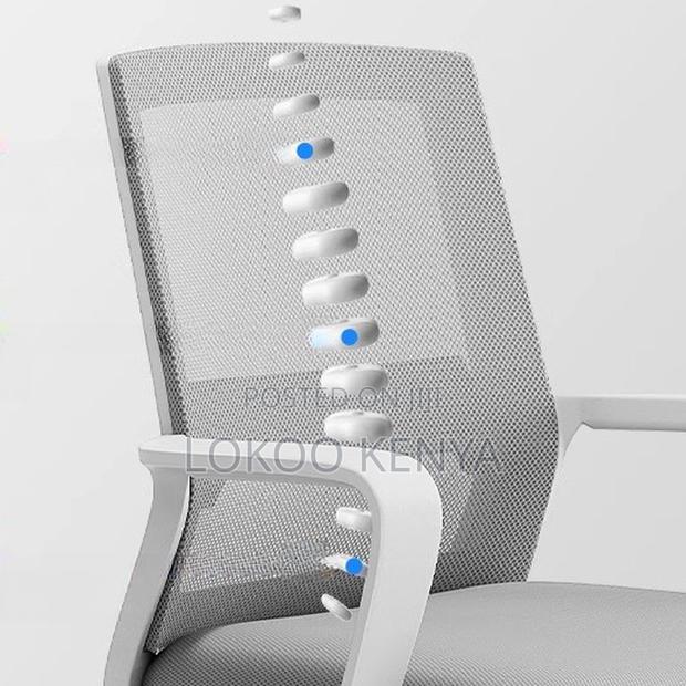 Office Chair : Captain Mesh Conference Office Chair - thumbnail 4