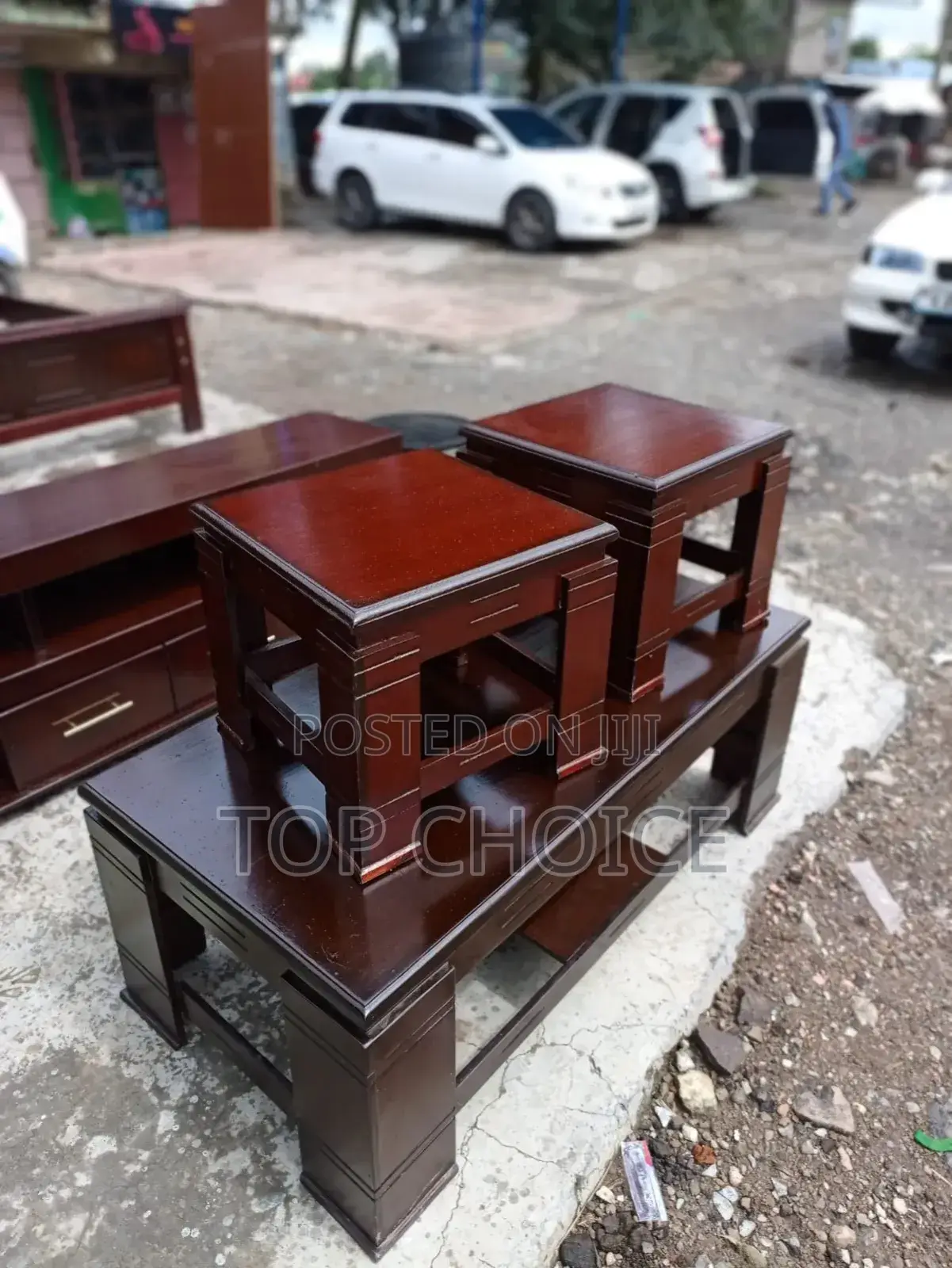 Elegant Modern Coffee Table