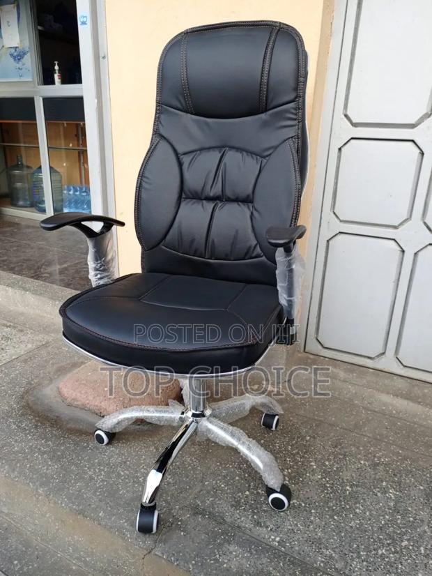 Adjustable Height Shivel Office Chair - main view