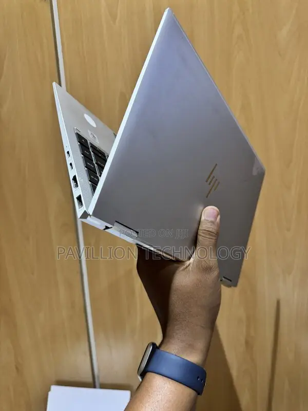 Laptop HP EliteBook 1040 G8 16GB Intel Core i7 SSD 512GB