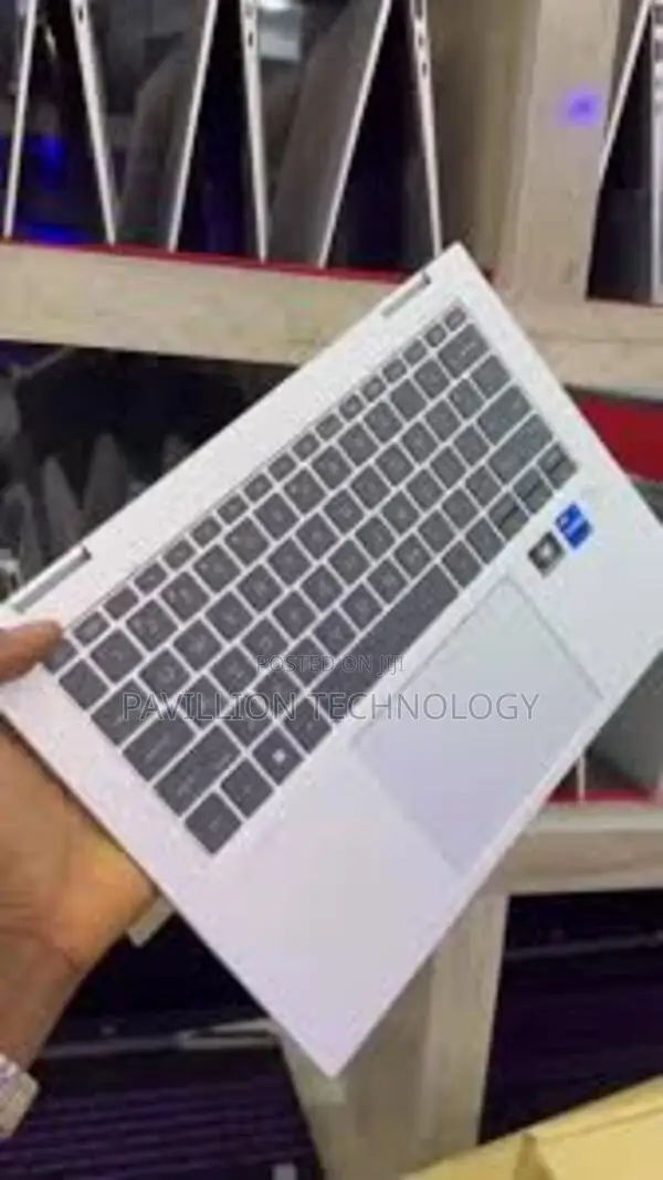 Laptop HP EliteBook 1040 G8 16GB Intel Core i7 SSD 512GB