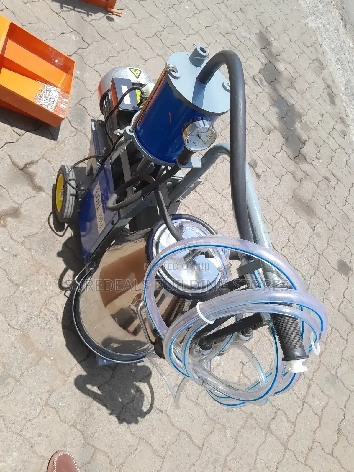 Single Bucket Milking Machine