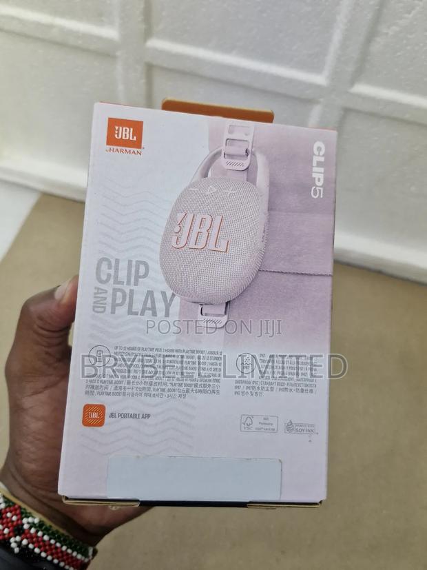 Brand New JBL Clip 5 Original Bluetooth Speaker, White - thumbnail 4