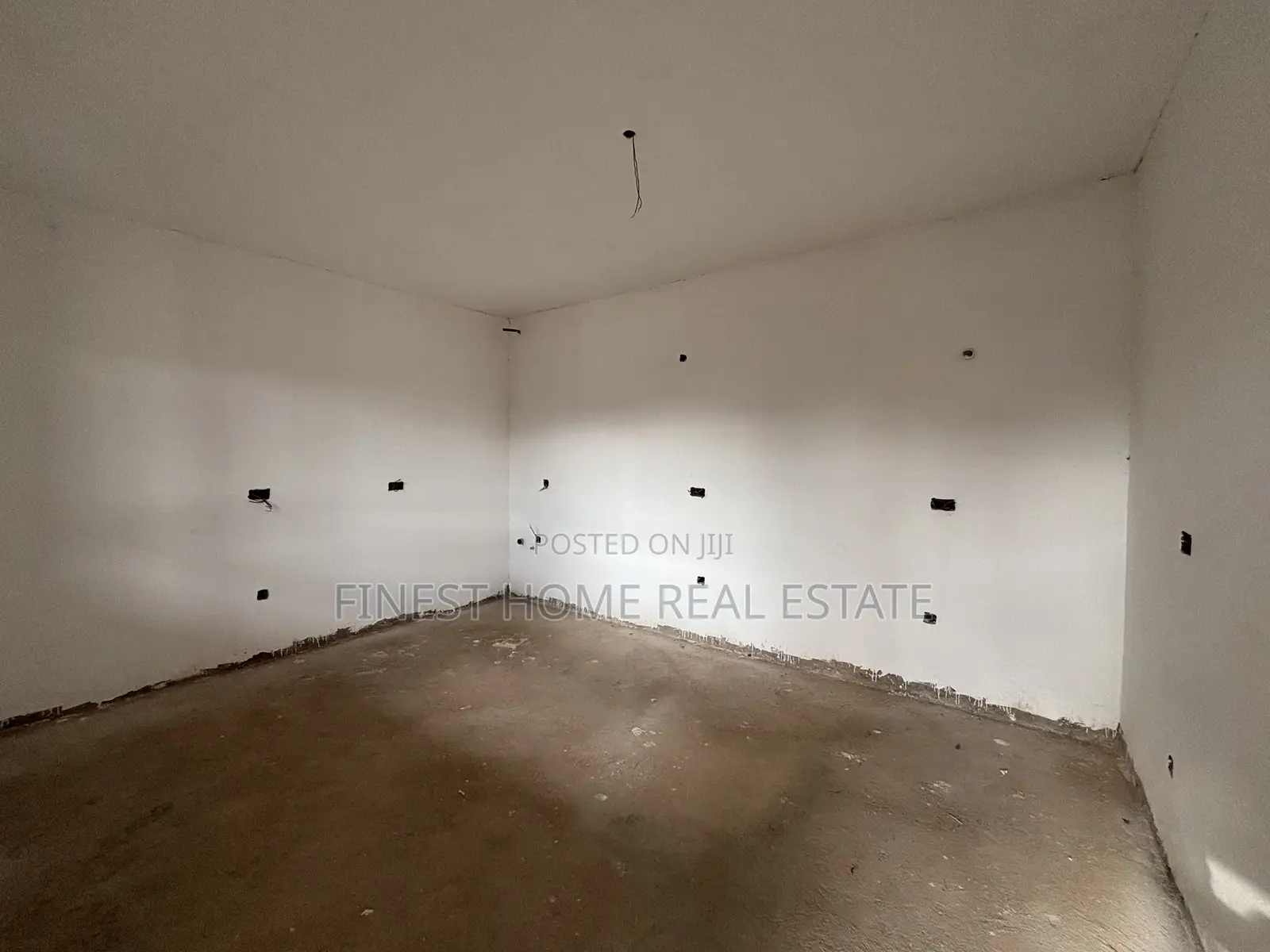 Shop/Hotel/ Mini Market Space to Let