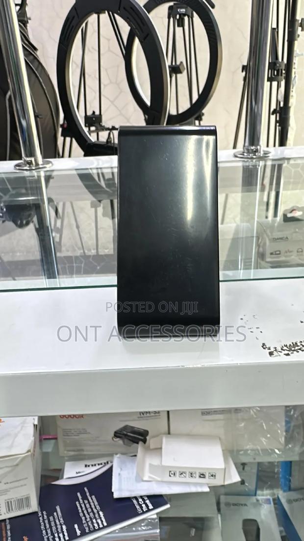 Mic Flag Black Triangle - thumbnail 2