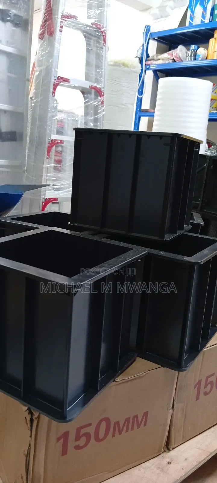 Plastic Concrete Mould Test