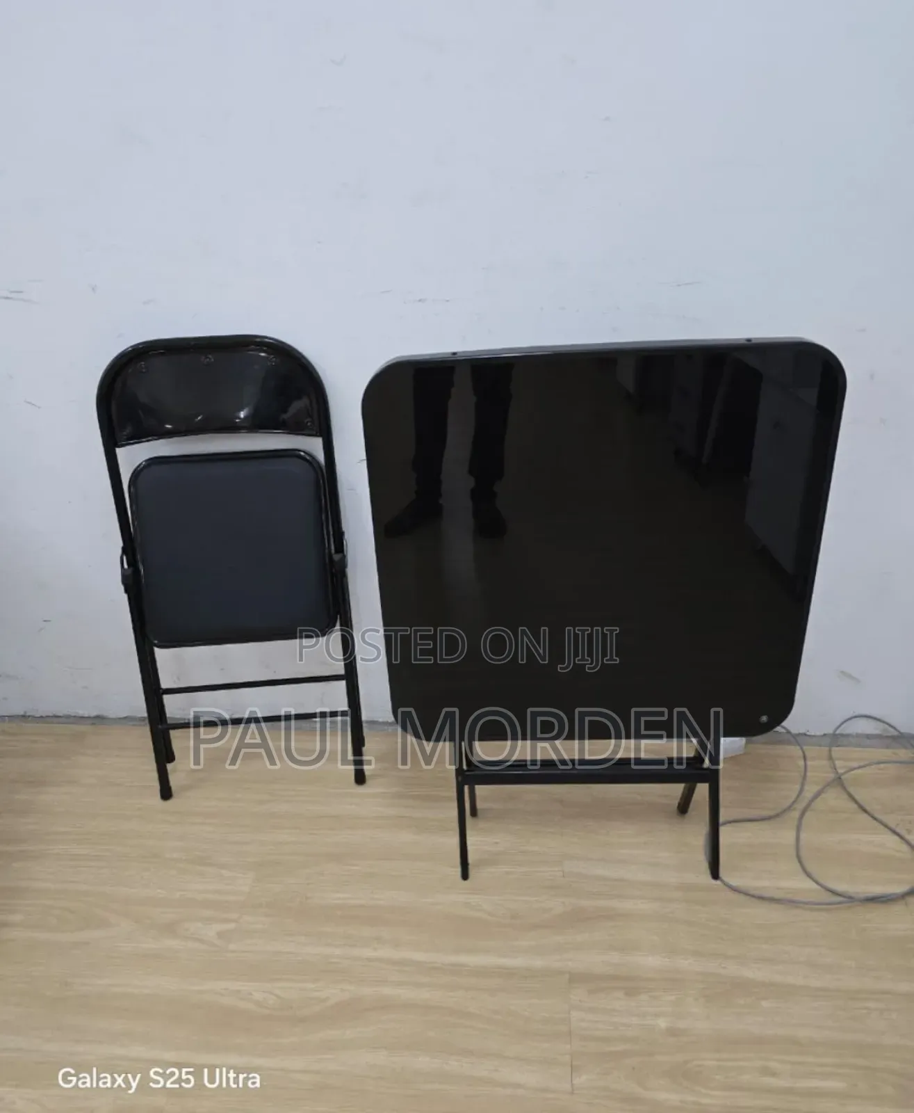 Foldable Table(Glass Top)