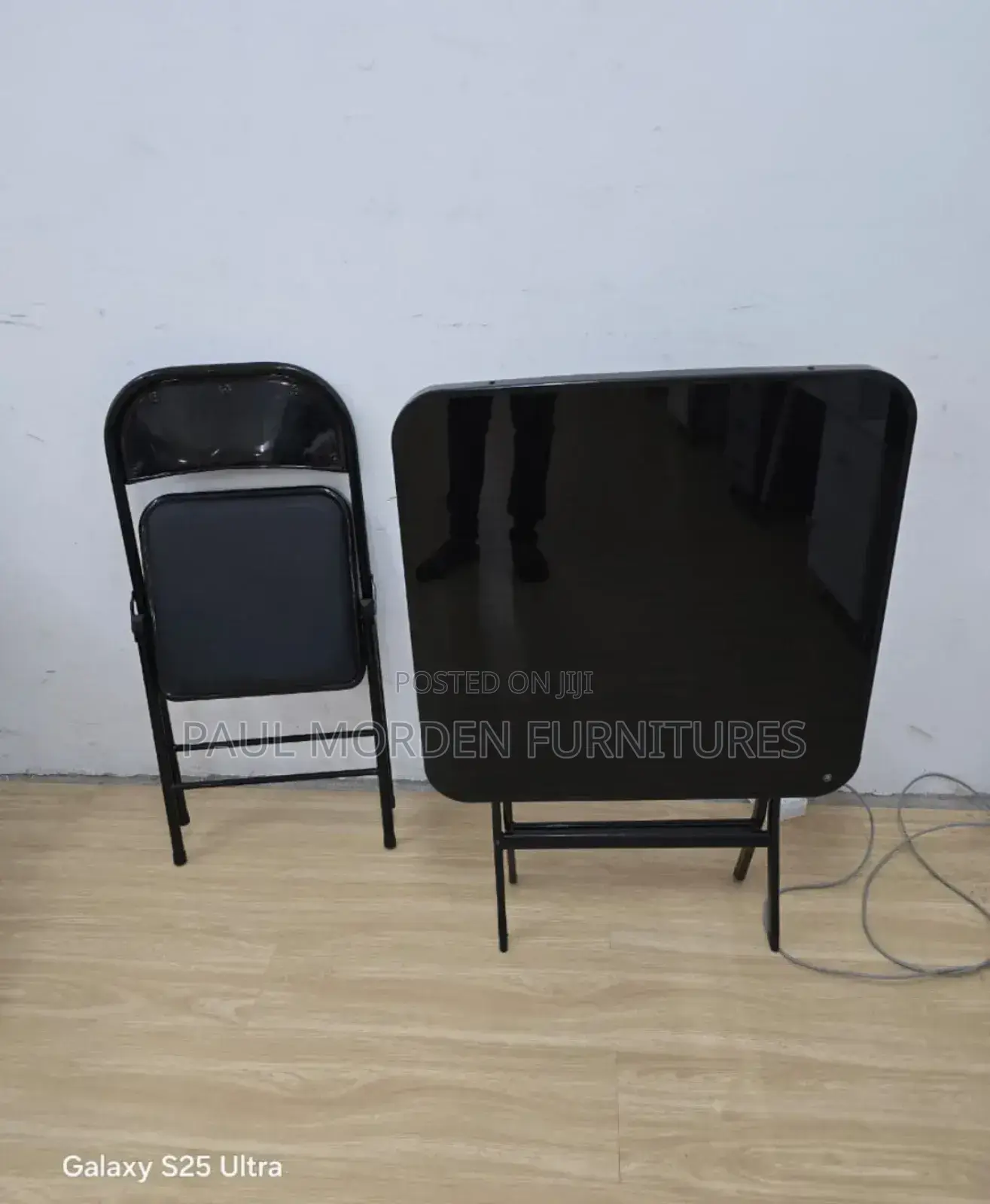 Foldable Table(Glass Top)