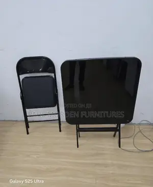 Foldable Table(Glass Top)
