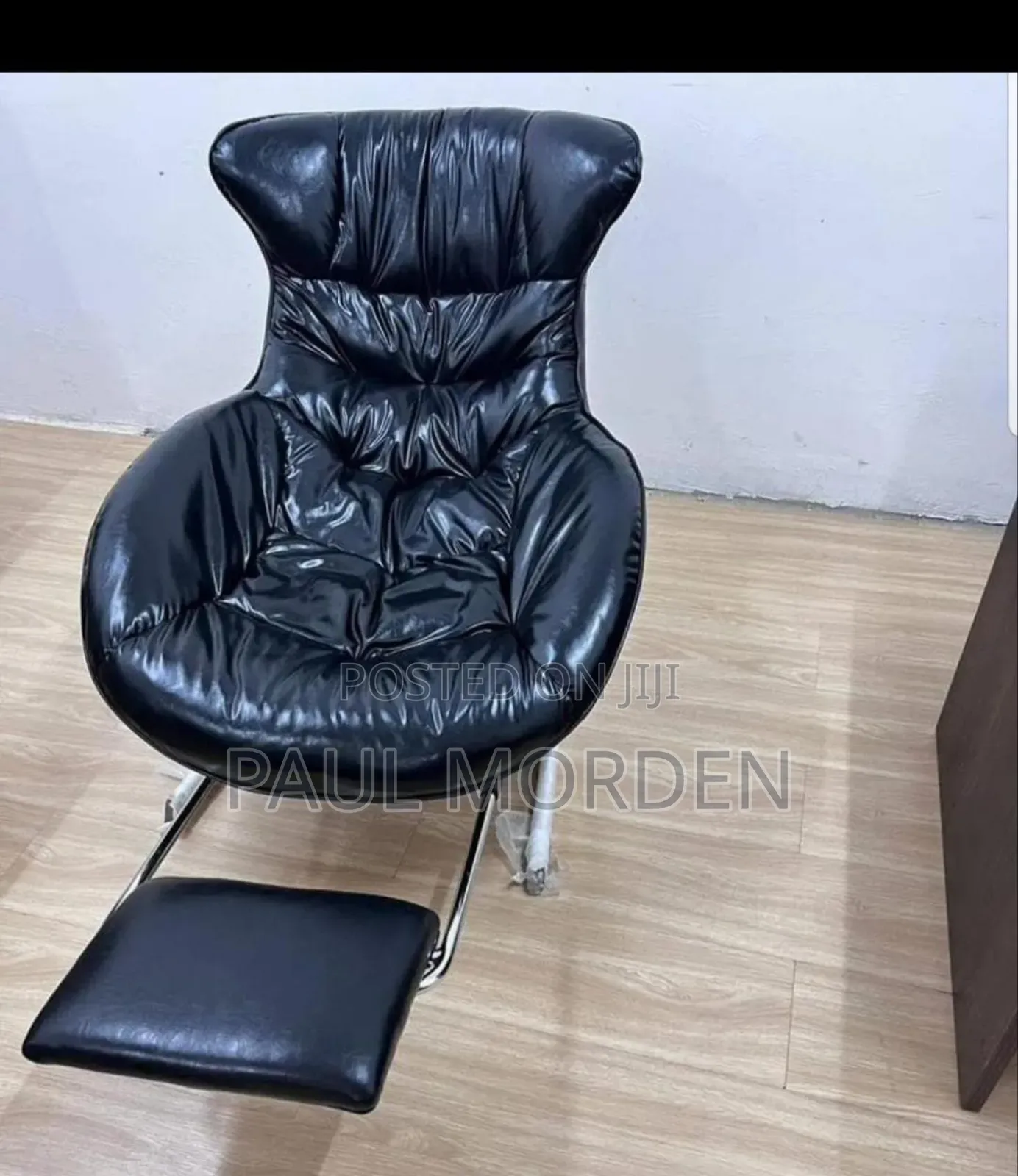 Reclining Lounge Chairs