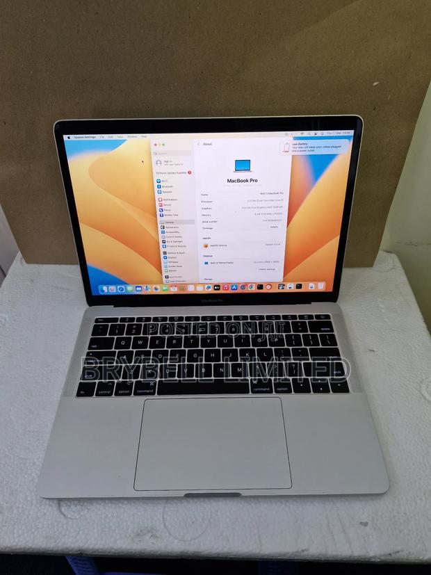 Laptop Apple MacBook Pro 2017 8GB Intel Core I5 SSD 128GB - main view