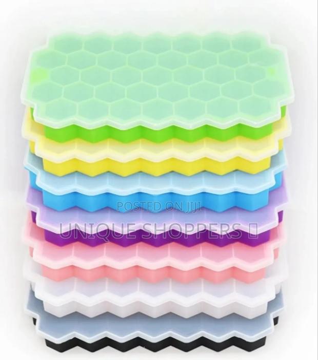 Silicone Ice Cube Tray Honey Comb Shaped - thumbnail 2