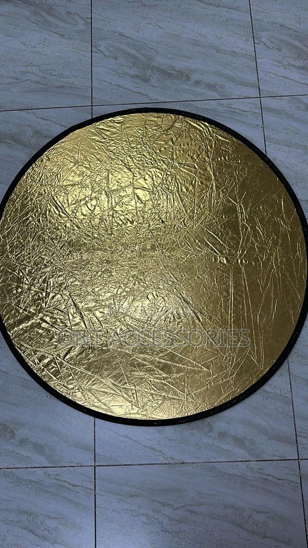Godox 2-1 Reflector 110 Cm (Silver and Gold) - thumbnail 3