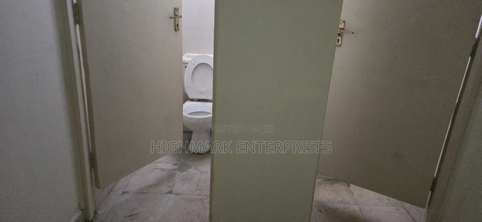 9500 Sq Feet to Let in Athiriver