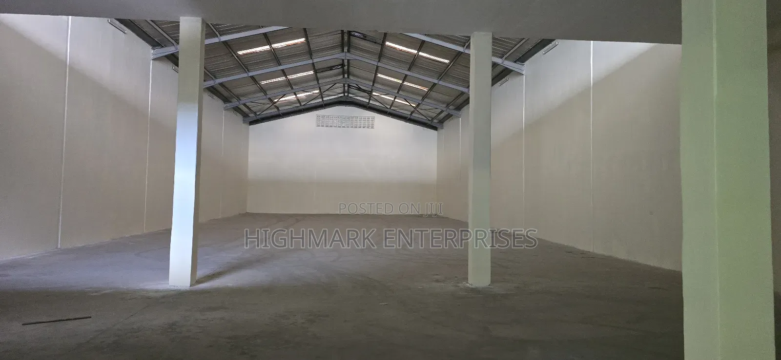 9500 Sq Feet to Let in Athiriver