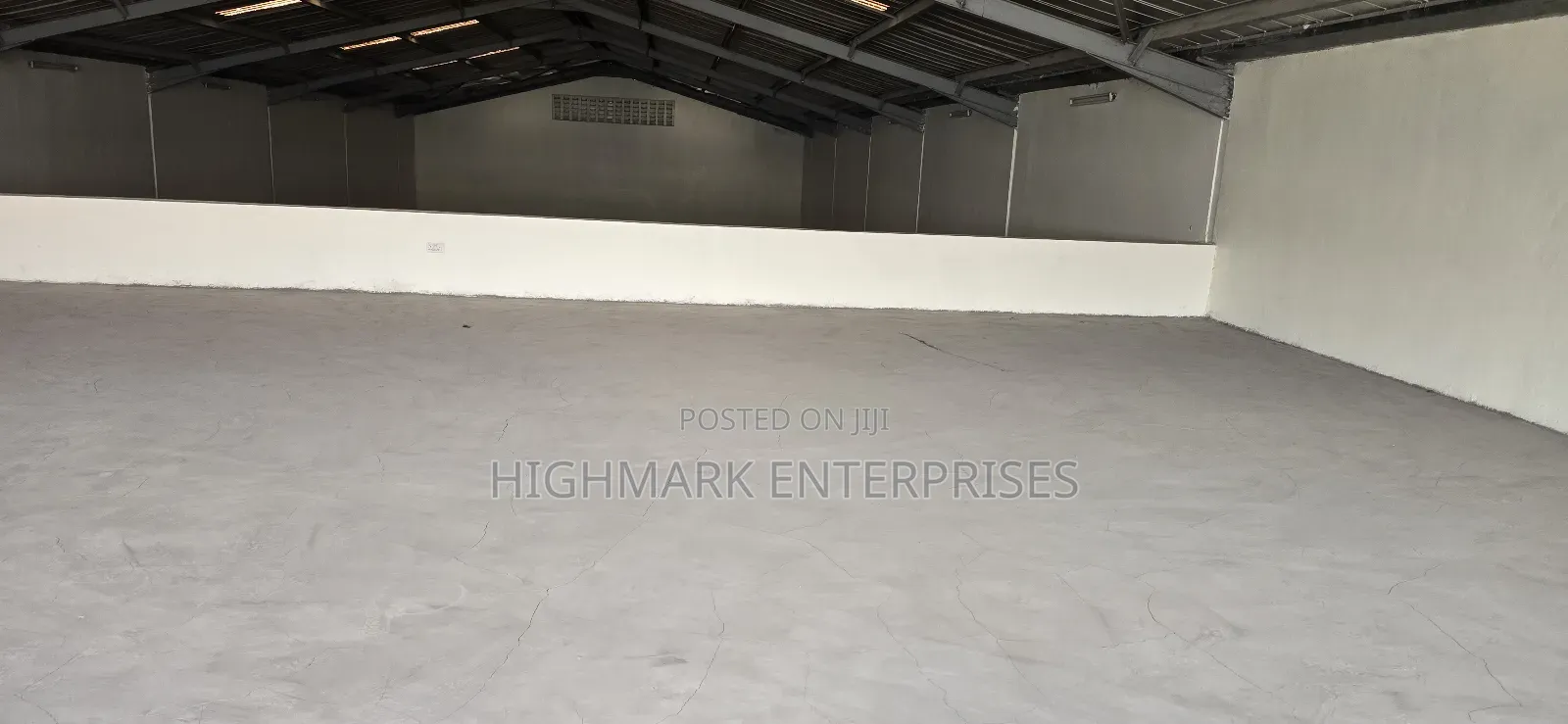 9500 Sq Feet to Let in Athiriver