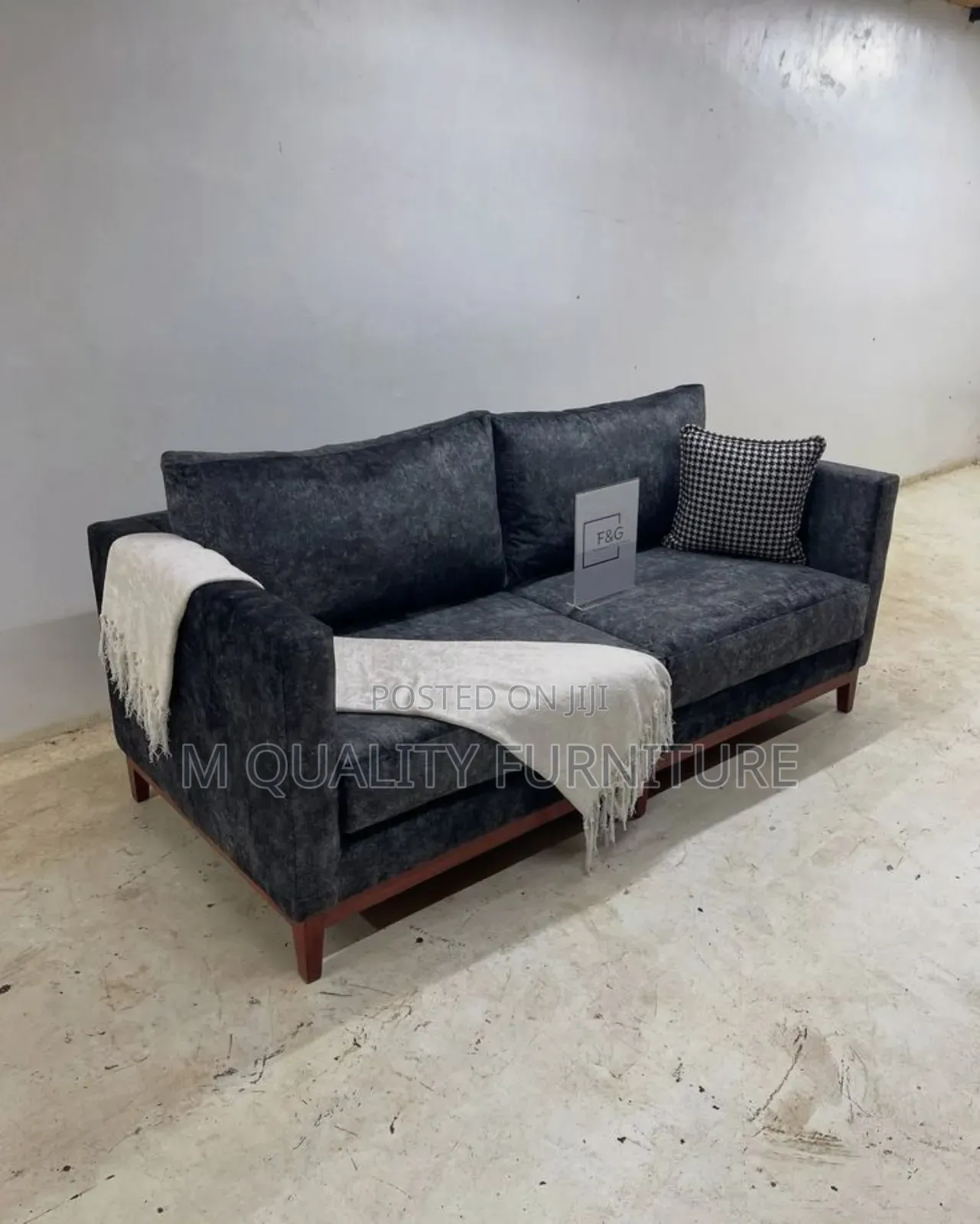 Black New Classy Modern Sofas