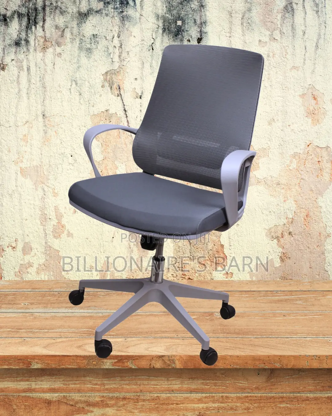 Best-Seller Grey Ergonomic Mesh Office Chair | Nylon Castors
