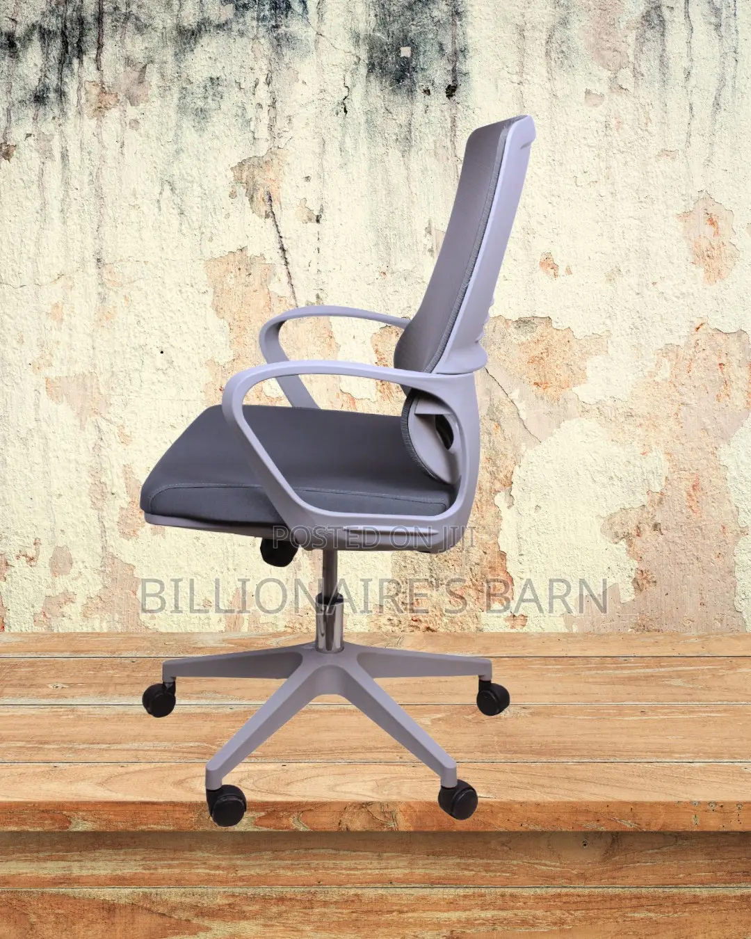 Best-Seller Grey Ergonomic Mesh Office Chair | Nylon Castors