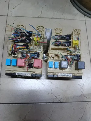 Fuses Box Toyota Harrier