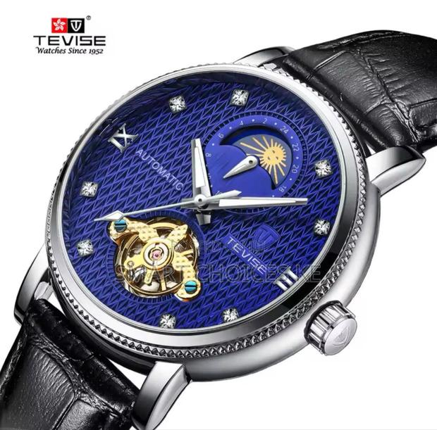 Leather Strap Tevise Watch