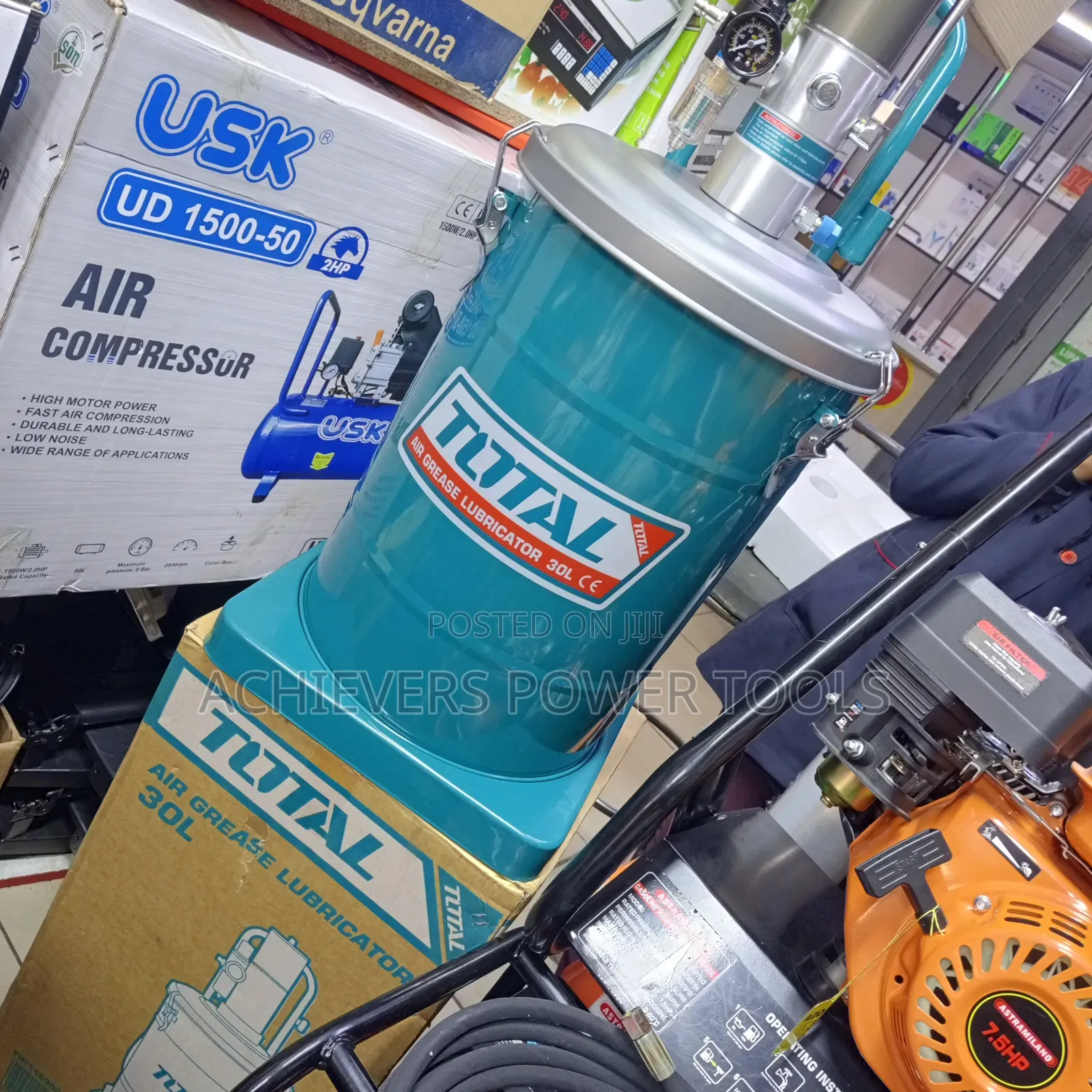 30l Total Lubricating Bucket
