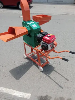 Grass Cutter Machine/Engine Powered Chopper Grinder