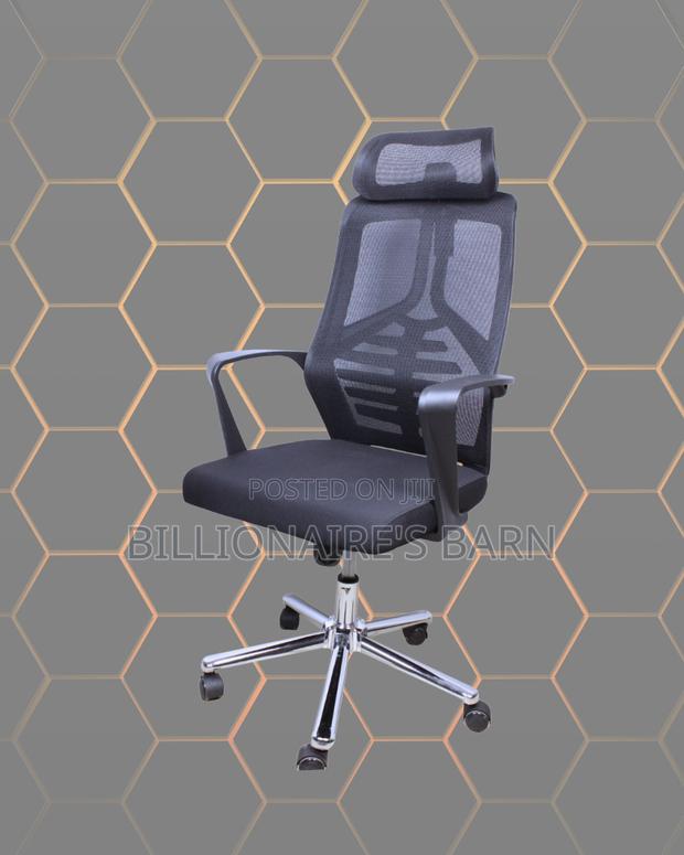 Breathable High Back Mesh Office Chair — Easy to Clean - thumbnail 2