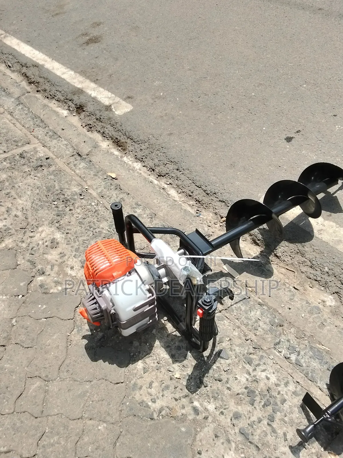 4 Stoke Earth Auger