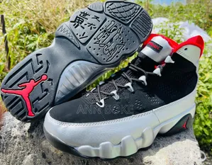 Jordna 9 Johnny Kilroy  
40-45
 at Available