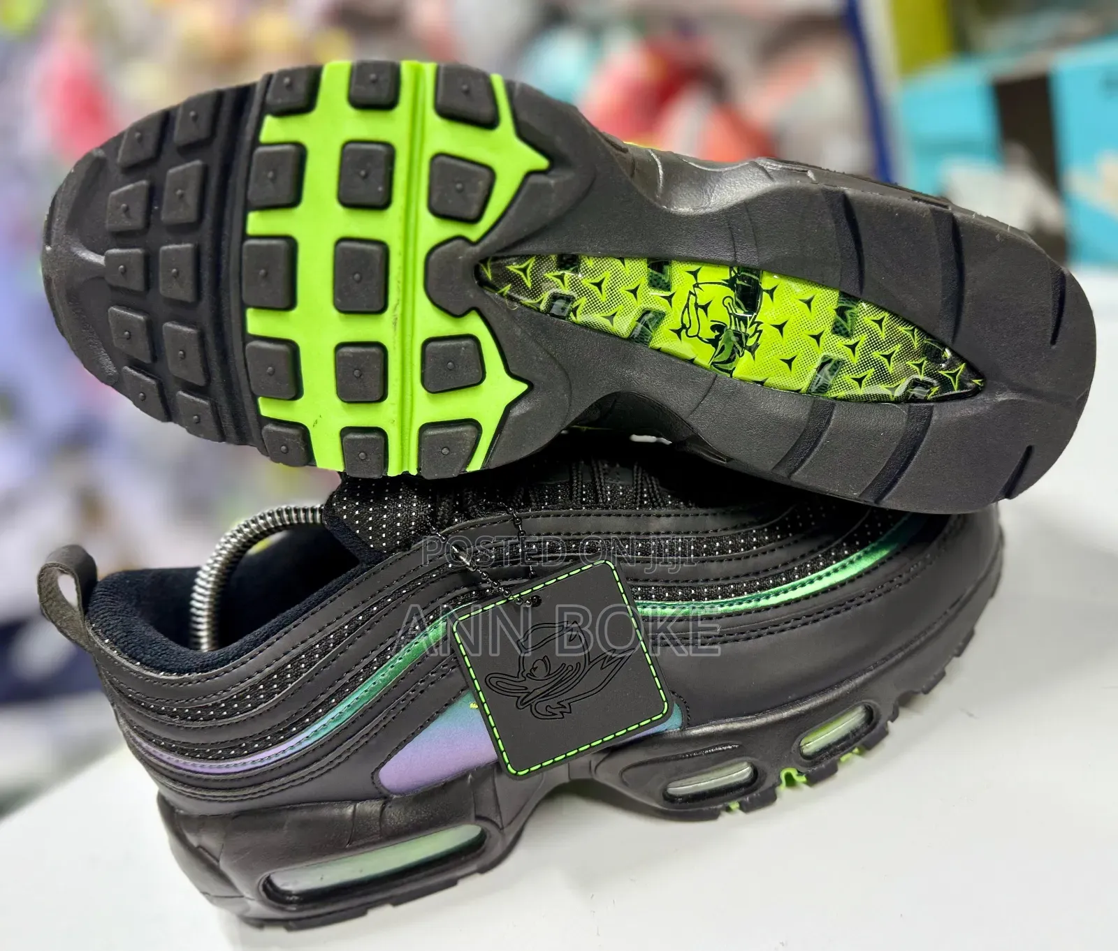 Airmax 97 Ducks of a Feather  
40-45